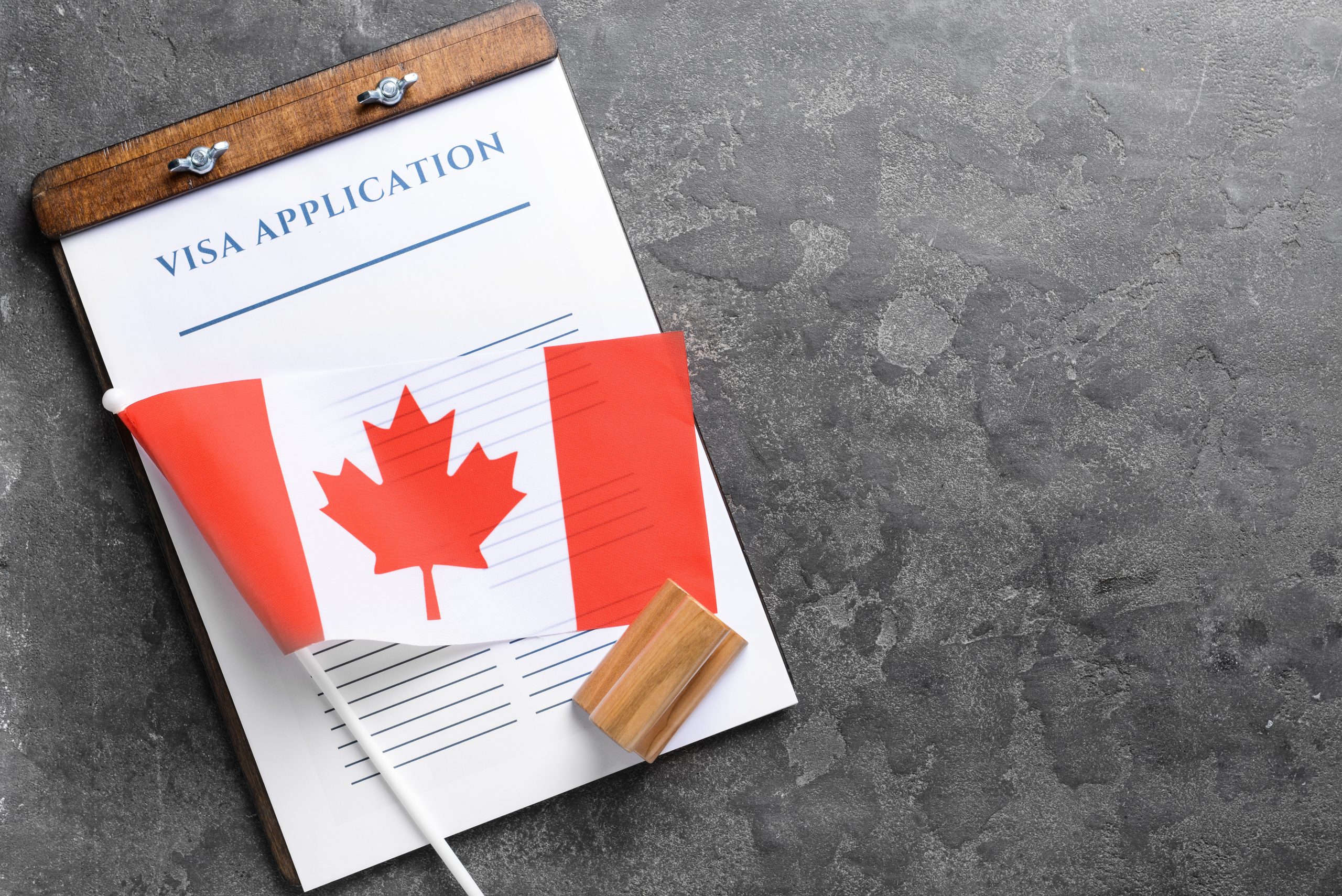 Read more about the article Welcoming the World: How HR Professionals Can Support New Canadians in the Workplace